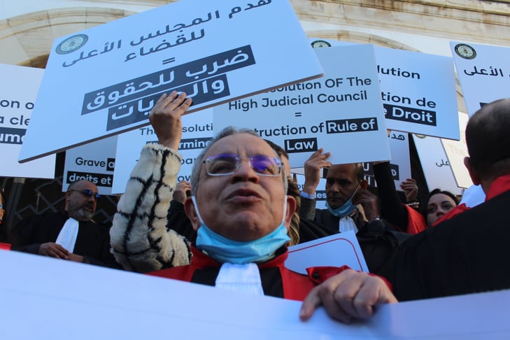 Tunis Les magistrats en colère devant le Palais de Justice PHOTOS