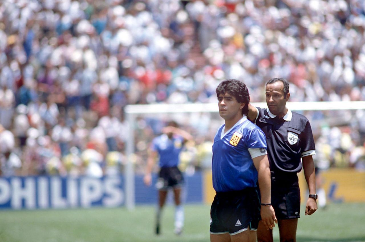 Ali Bennaceur, le Tunisien qui a arbitré le match de la « Main de Dieu