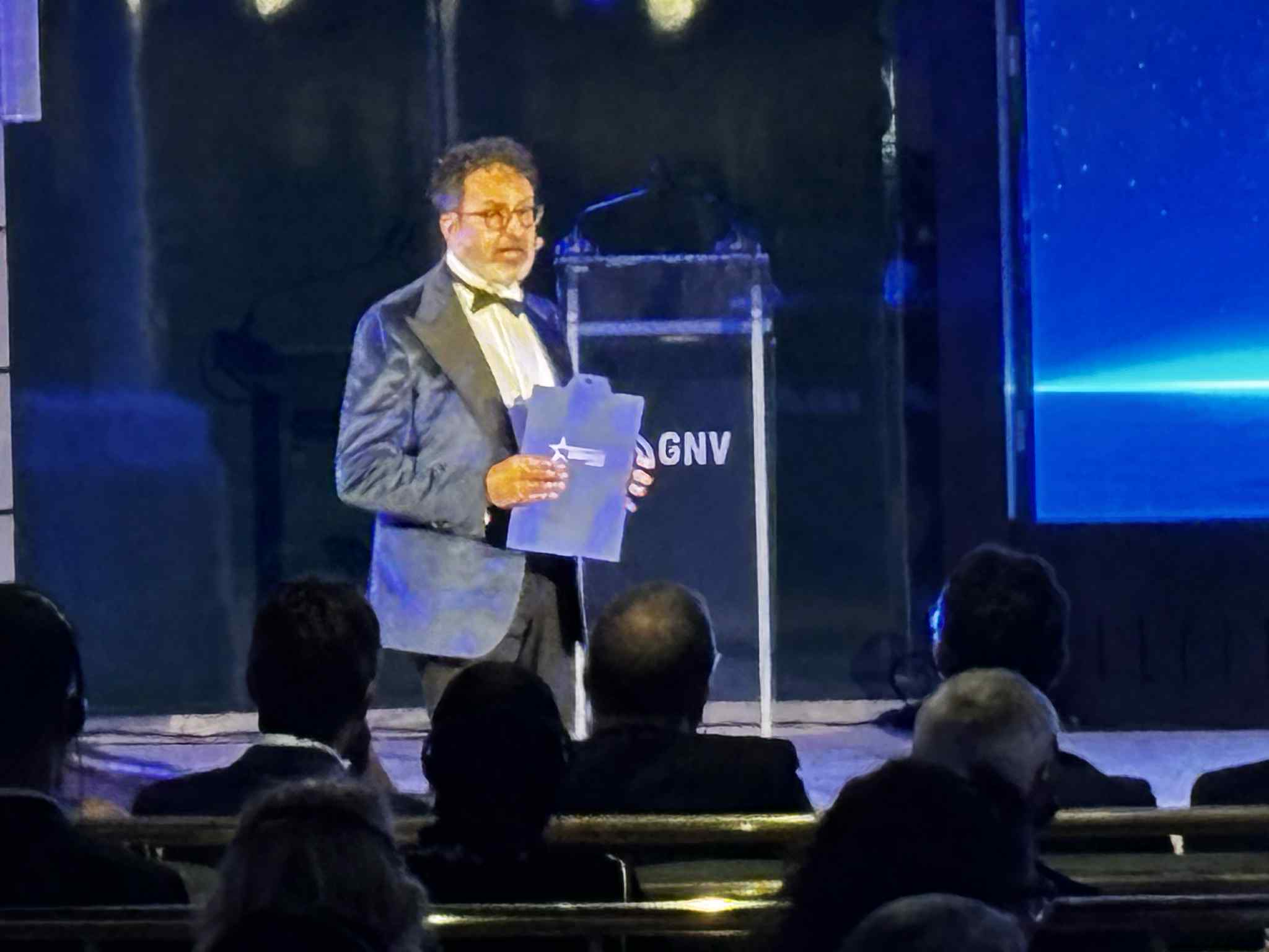 Messenger_creation_E6D85B07-AF40-4744-9627-12936D4E6AC3