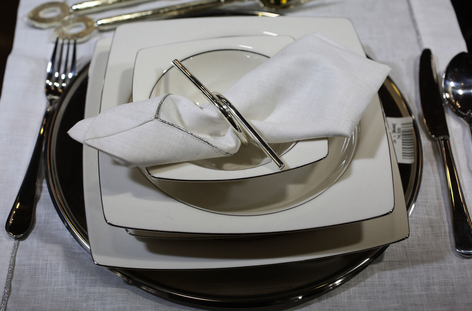 c9be8694-850e-43cd-81da-581f024a1de1