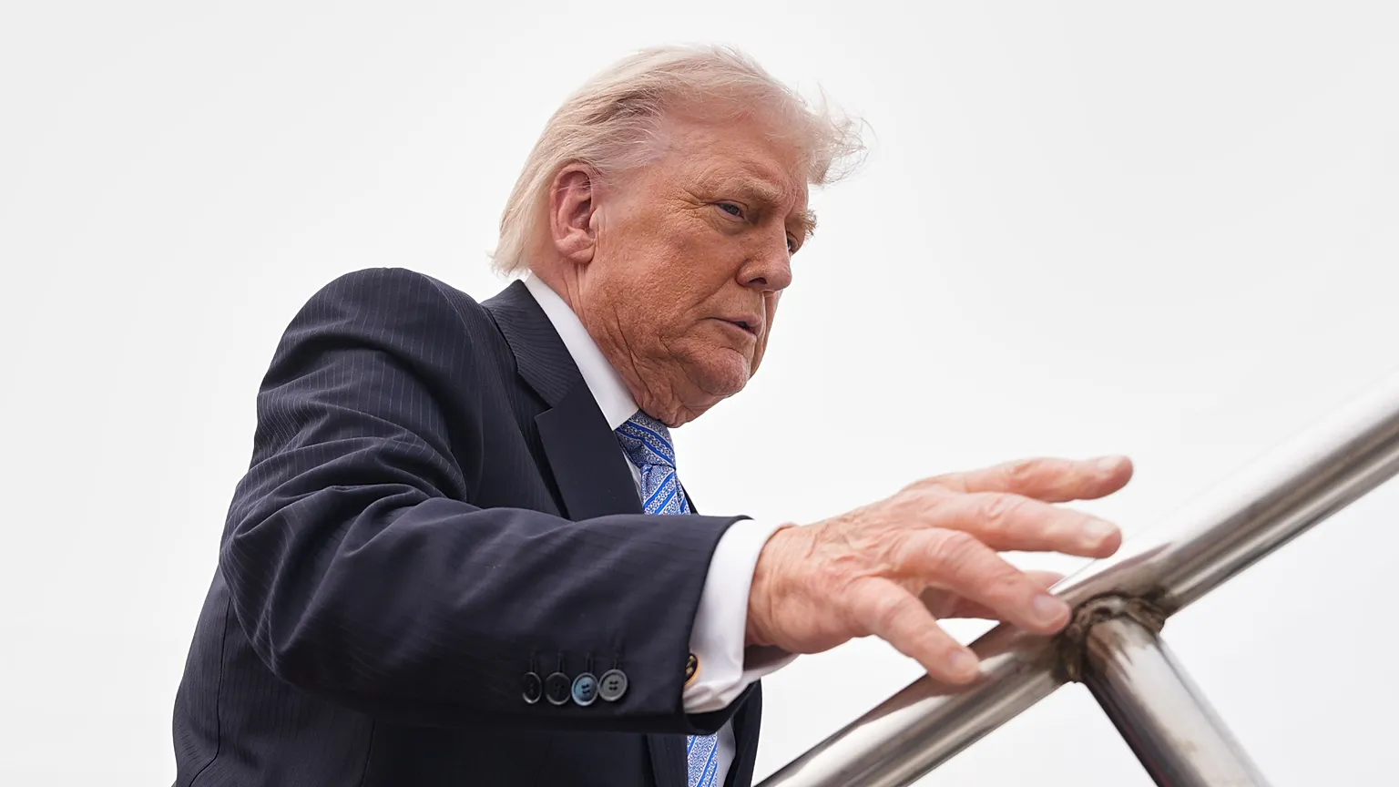 Trump reporte les frappes prévues demain contre l’Iran