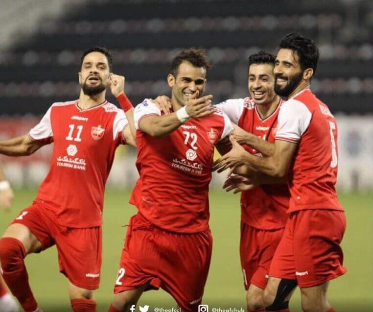 Le footballeur iranien Karimi qualifié de « traitre à la nation »
